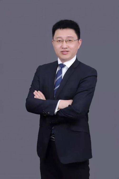 商业联合商会赵伟政：洞察市场，创造长远价值