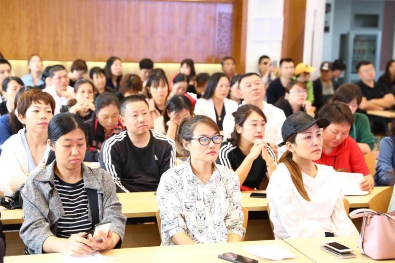 12万家庭自发投票，弘鲸亲子教育凭口碑实现“零广告增长”
