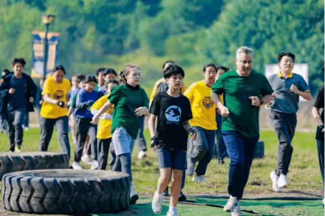 告别传统跑道竞速丨2025朝阳凯文勇气挑战赛,围观蓑羽鹤精神远征全纪实 告别传统跑道竞速丨2025朝阳凯文勇气挑战赛,围观蓑羽鹤精神远征全纪实