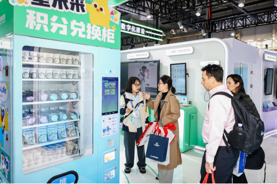 海亮科技「教育+AI」全场景解决方案亮相第86届教装展 海亮科技「教育+AI」全场景解决方案亮相第86届教装展