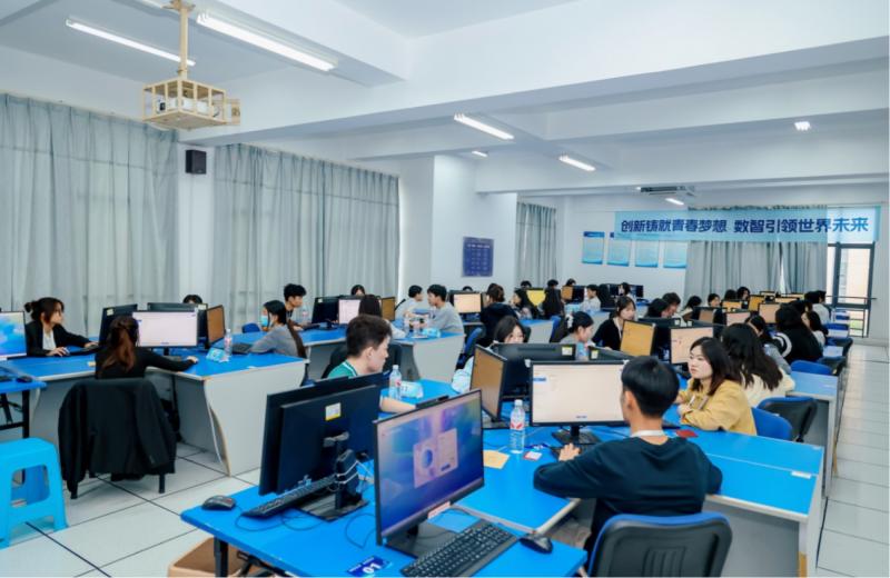 2025金砖大赛大数据分析应用与决策赛项决赛成功落幕