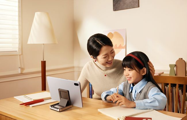 专业教育内容融合可靠硬件 华为擎云联合学而思打造双模式学习机开售