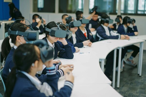 科技赋能,慧育未来 | 华师希平双语学校荣膺2025年度厦门市四星级智慧校园